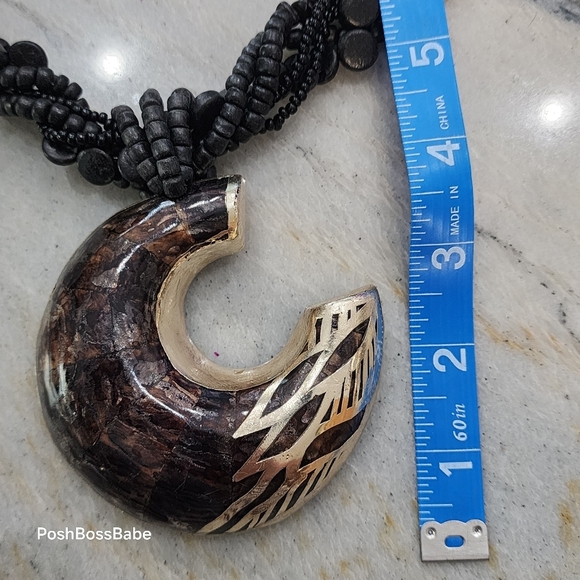 Big bold matching necklace and earrings - Picture 3 of 8